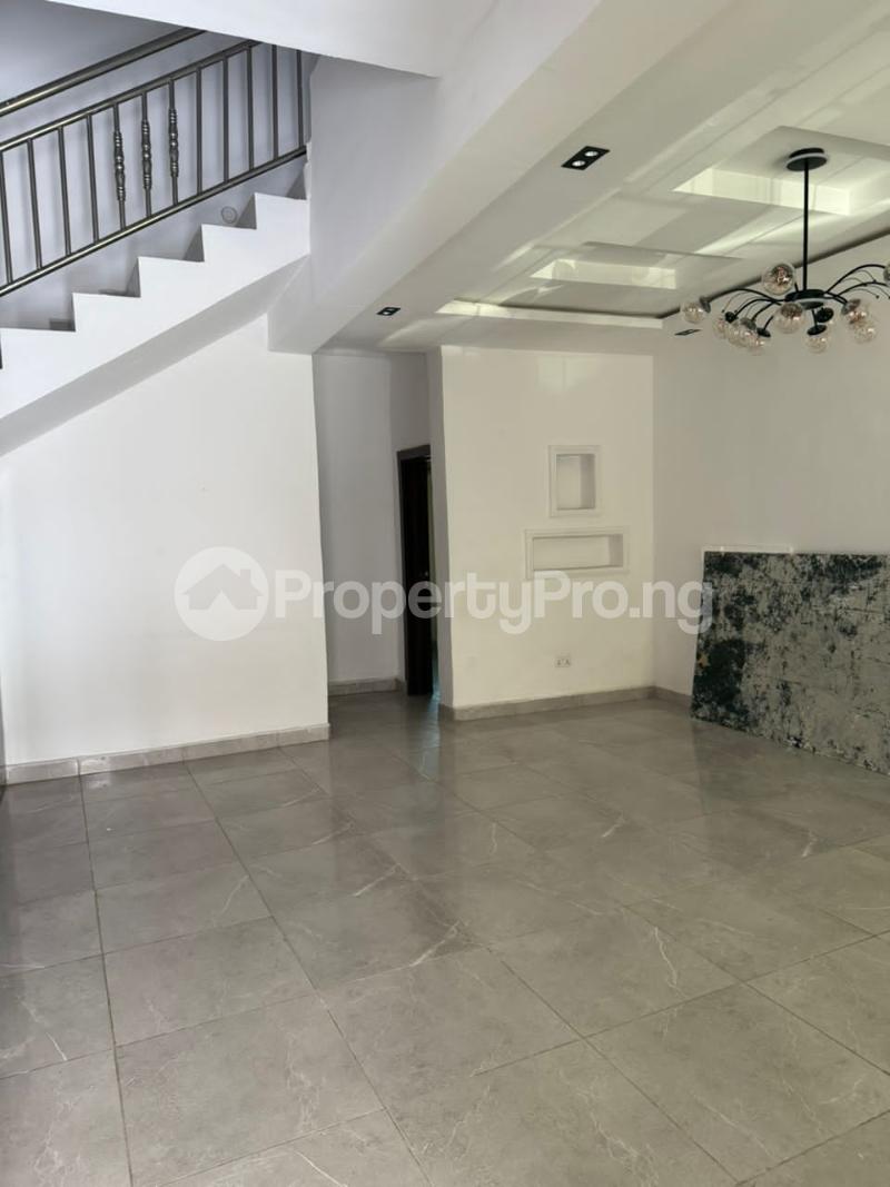 2 bedroom House for rent Ikate Lekki Lagos