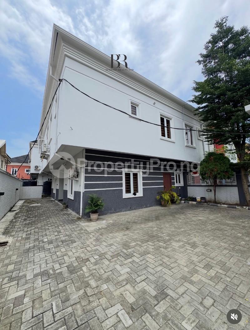 2 bedroom House for rent Ologolo Lekki Lagos