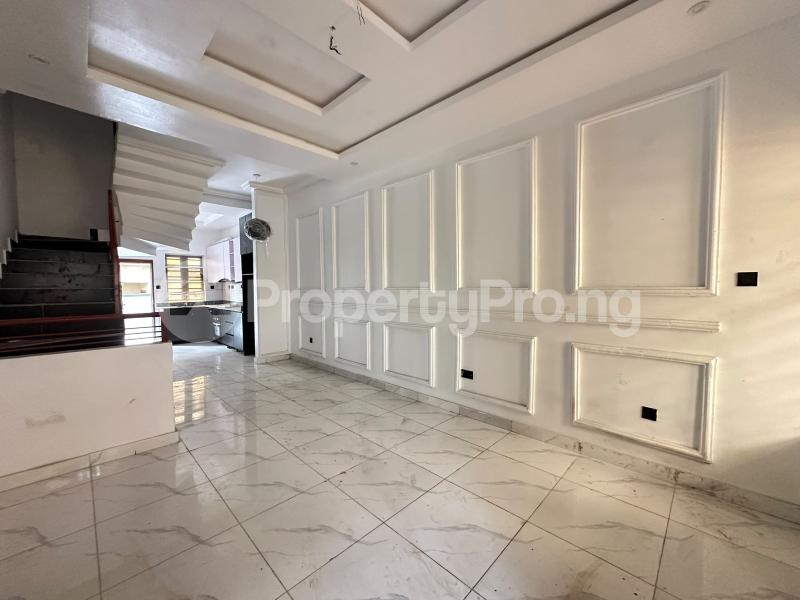 2 bedroom House for rent Skymall Sangotedo Ajah Lagos