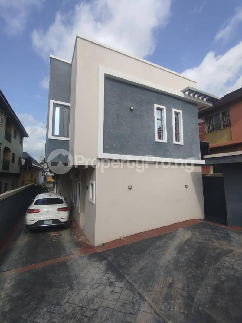 2 bedroom House for sale Olowora Ojodu Lagos