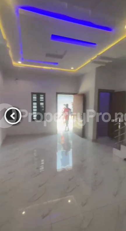 2 bedroom House for rent Ologolo Lekki Lagos