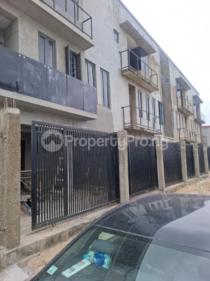 2 bedroom House for sale Aro Ologolo Lekki Lagos