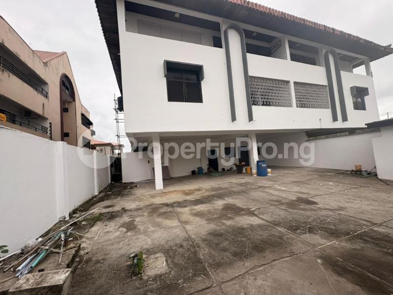 10 bedroom House for rent Ligali Ayorinde Victoria Island Lagos