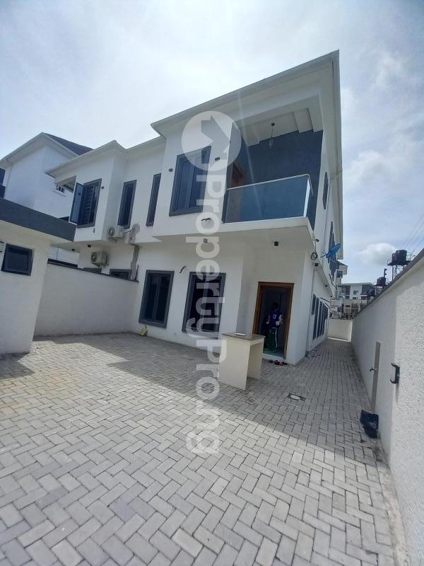 4 bedroom House for rent Ikate Lekki Lagos