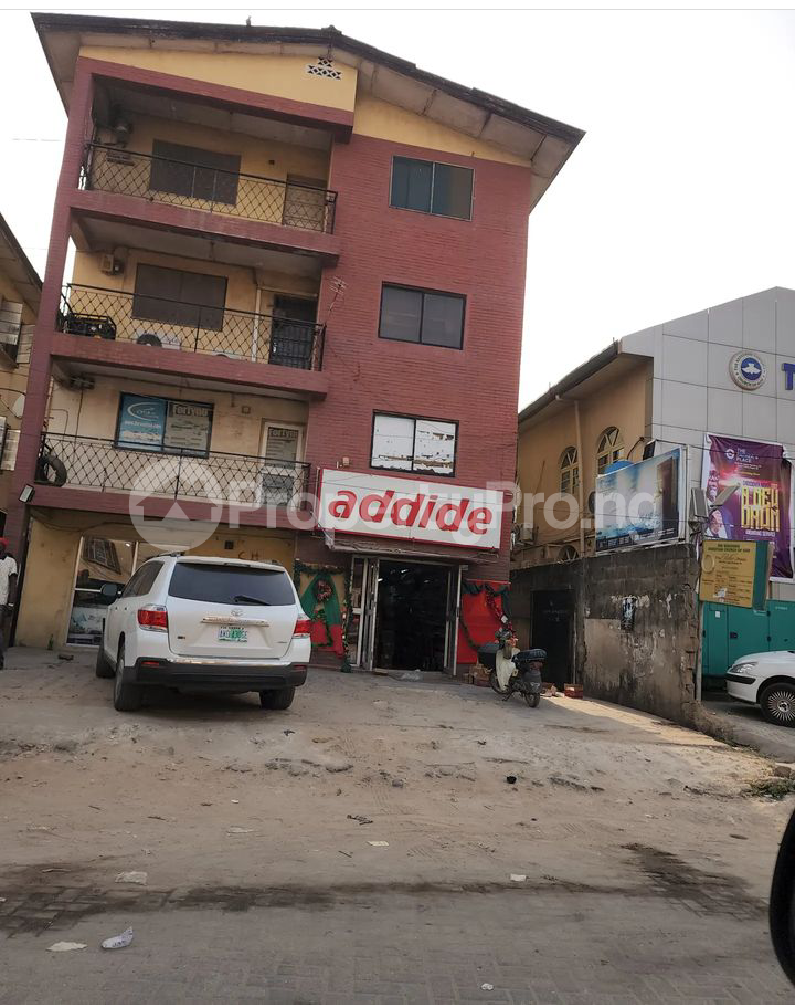 House for sale Onike Yaba Lagos