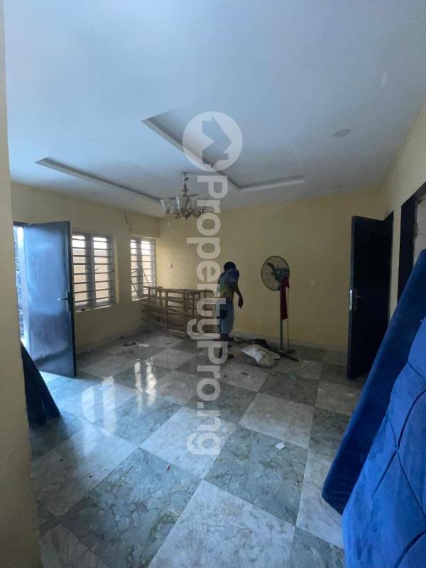 2 bedroom House for rent Mobil Road Ilaje Ajah Lagos
