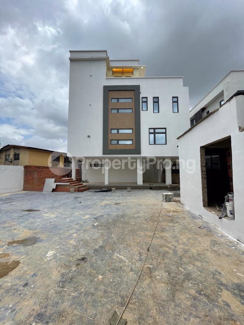 5 bedroom House for sale Maryland Lagos