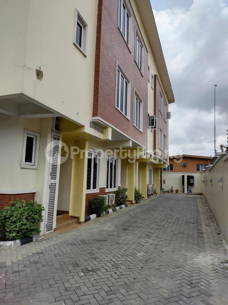 4 bedroom House for rent Wemabod Estate Adeniyi Jones Ikeja Lagos