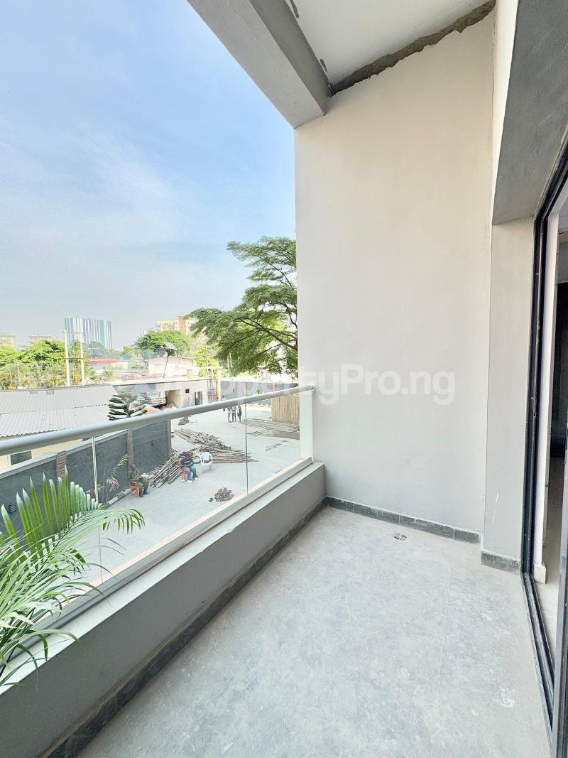 4 bedroom House for sale Musa Yar'adua Str Victoria Island Lagos