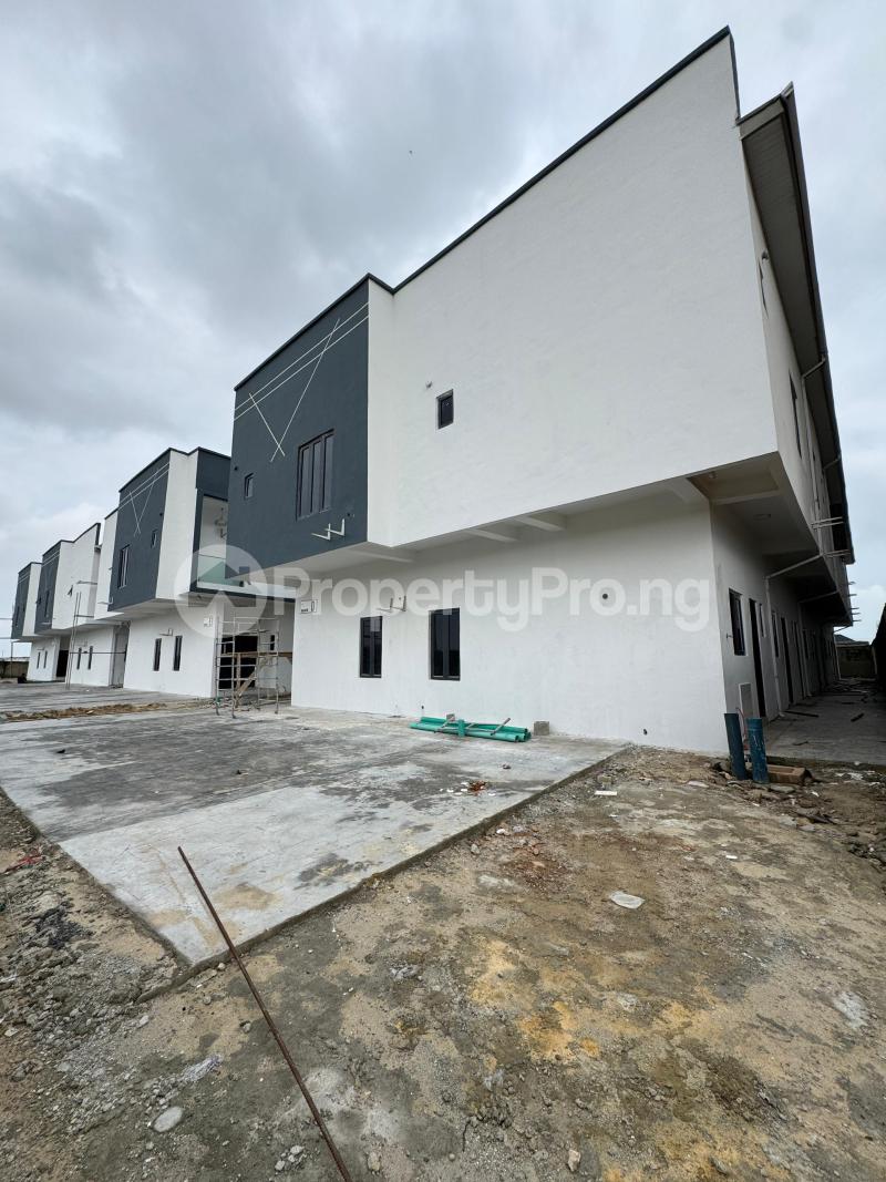 4 bedroom House for sale orchid Lekki Lagos