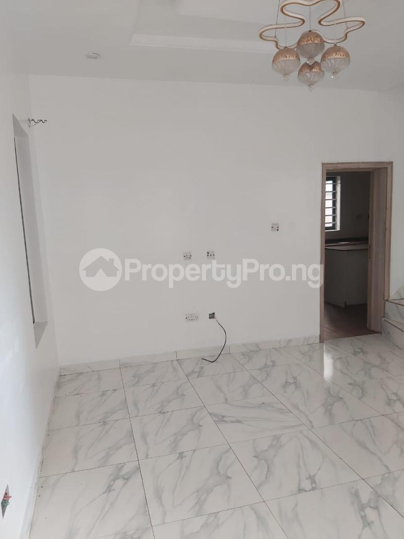 3 bedroom House for sale Lekki Scheme 2, Abraham Adesanya Bustop, Ajah, Lekki. Lekki Scheme 2 Ajah Lagos