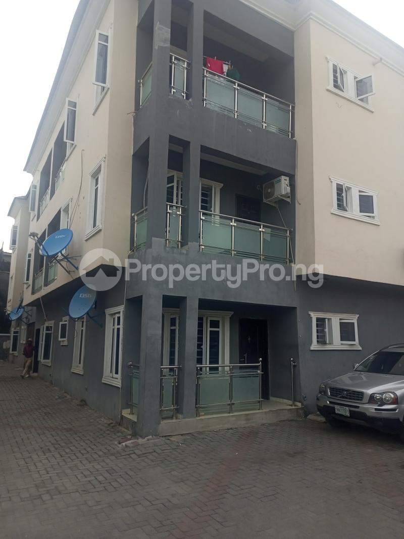 3 bedroom Flat / Apartment for rent Off Lekki-Epe Expressway Ajah Lagos
