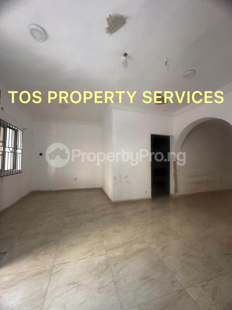 3 bedroom Flat / Apartment for rent Off Herbert Macaulay Way, Yaba ,lagos. Yaba Lagos