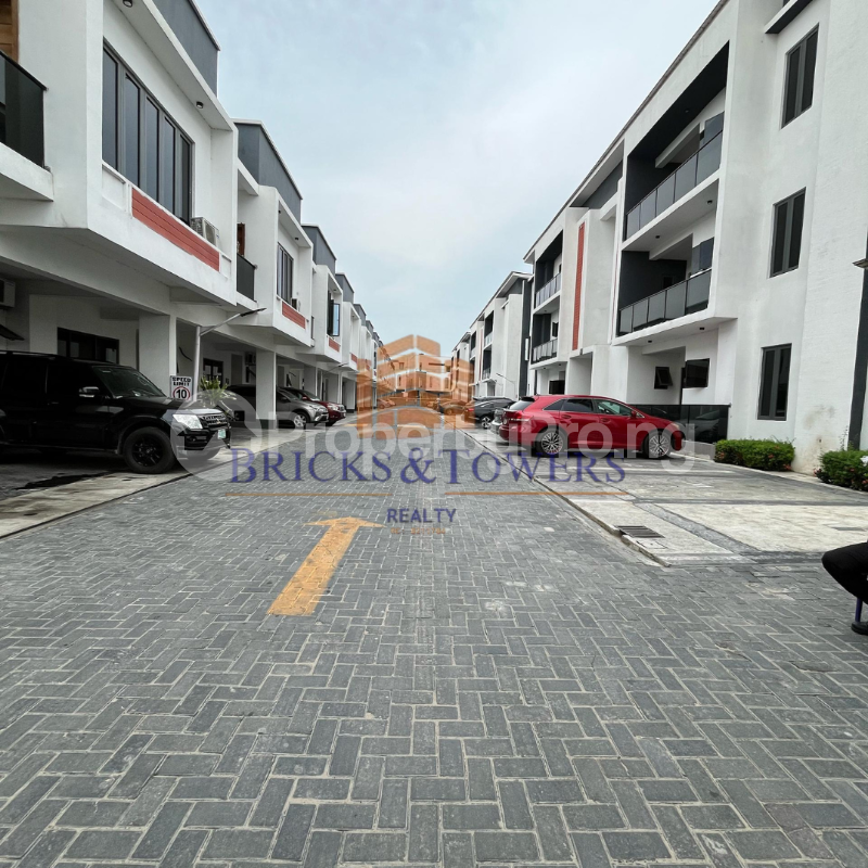 3 bedroom Flat / Apartment for sale Osapa london Lekki Lagos - 1