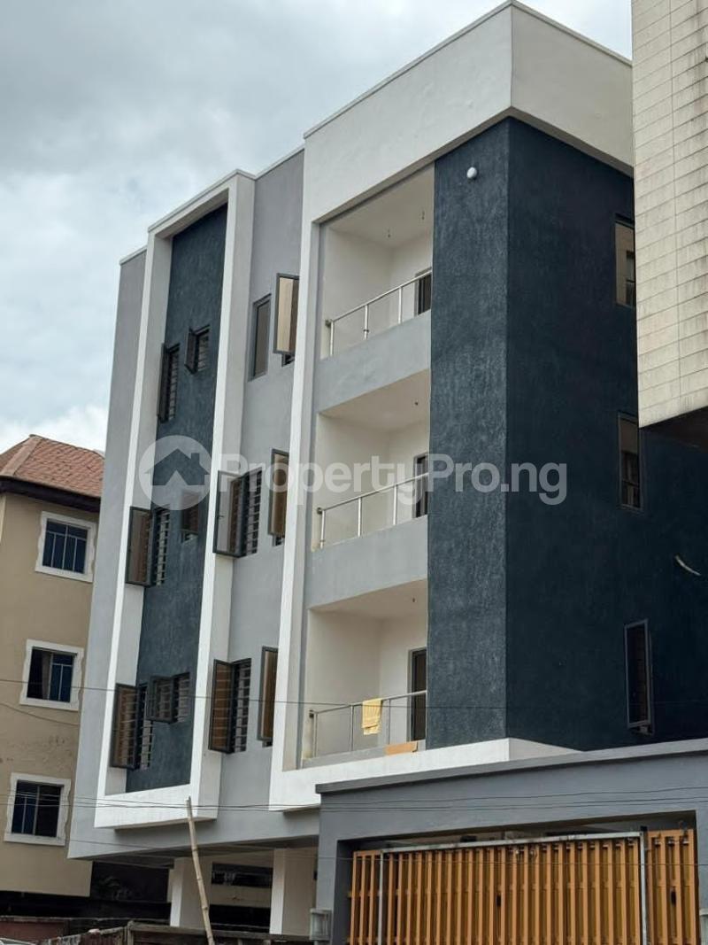 3 bedroom House for sale Yaba Lagos