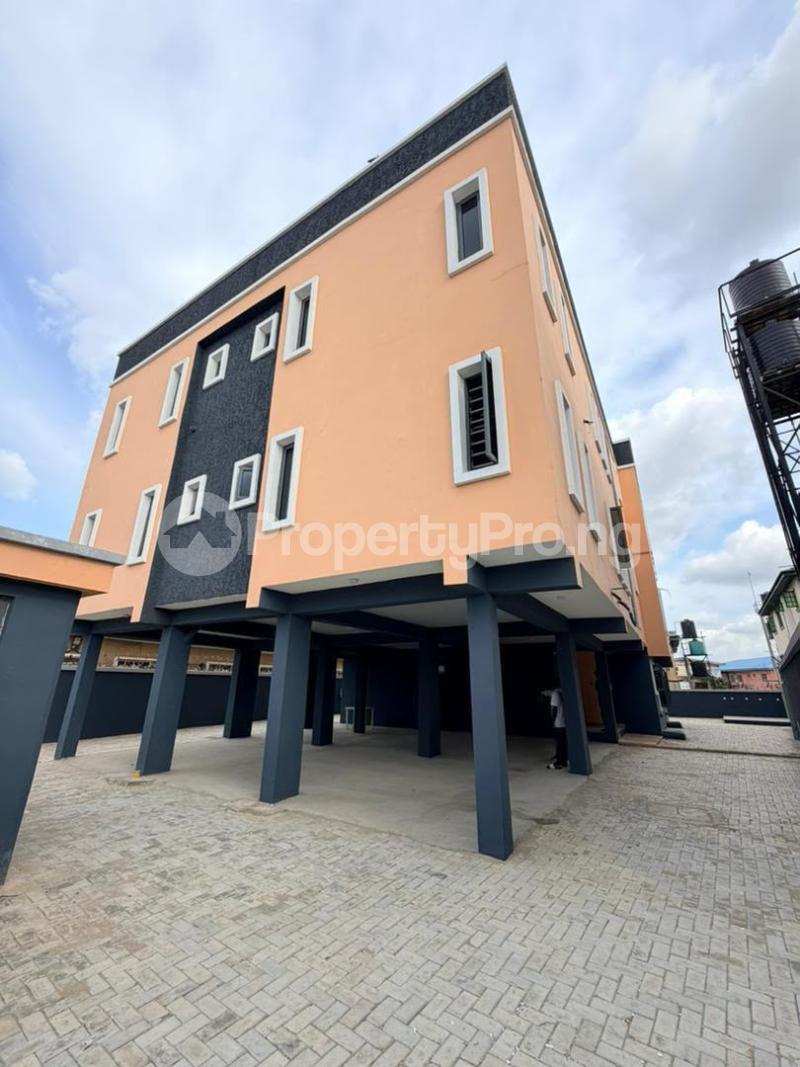 3 bedroom House for shortlet Gbagada Lagos