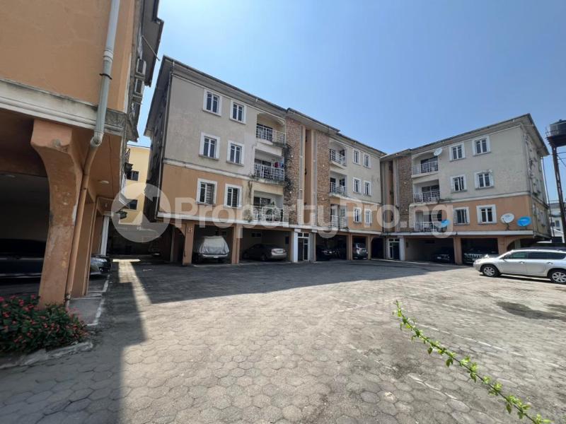 3 bedroom Flat / Apartment for sale ONIRU Victoria Island Lagos