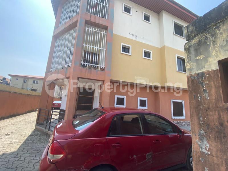 3 bedroom Flat / Apartment for rent Osapa london Lekki Lagos - 0