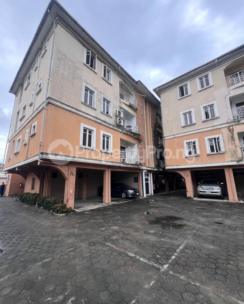 3 bedroom House for sale Victoria Island Lagos