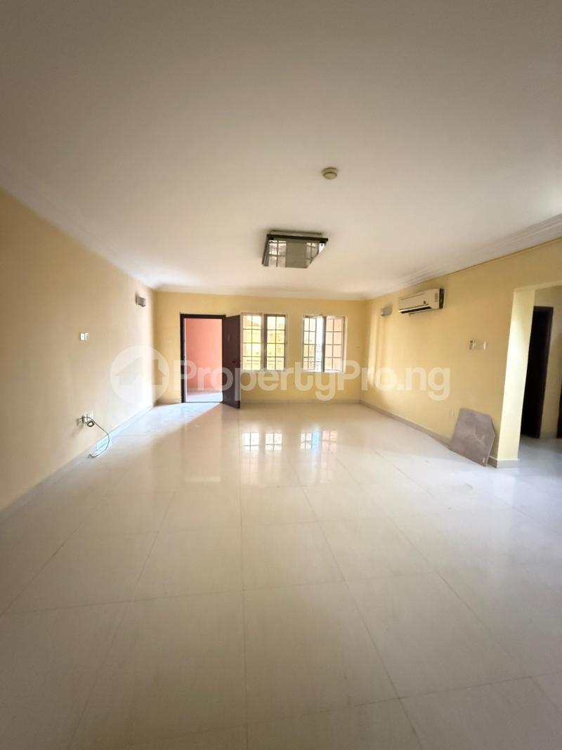 3 bedroom House for rent ONIRU Victoria Island Lagos