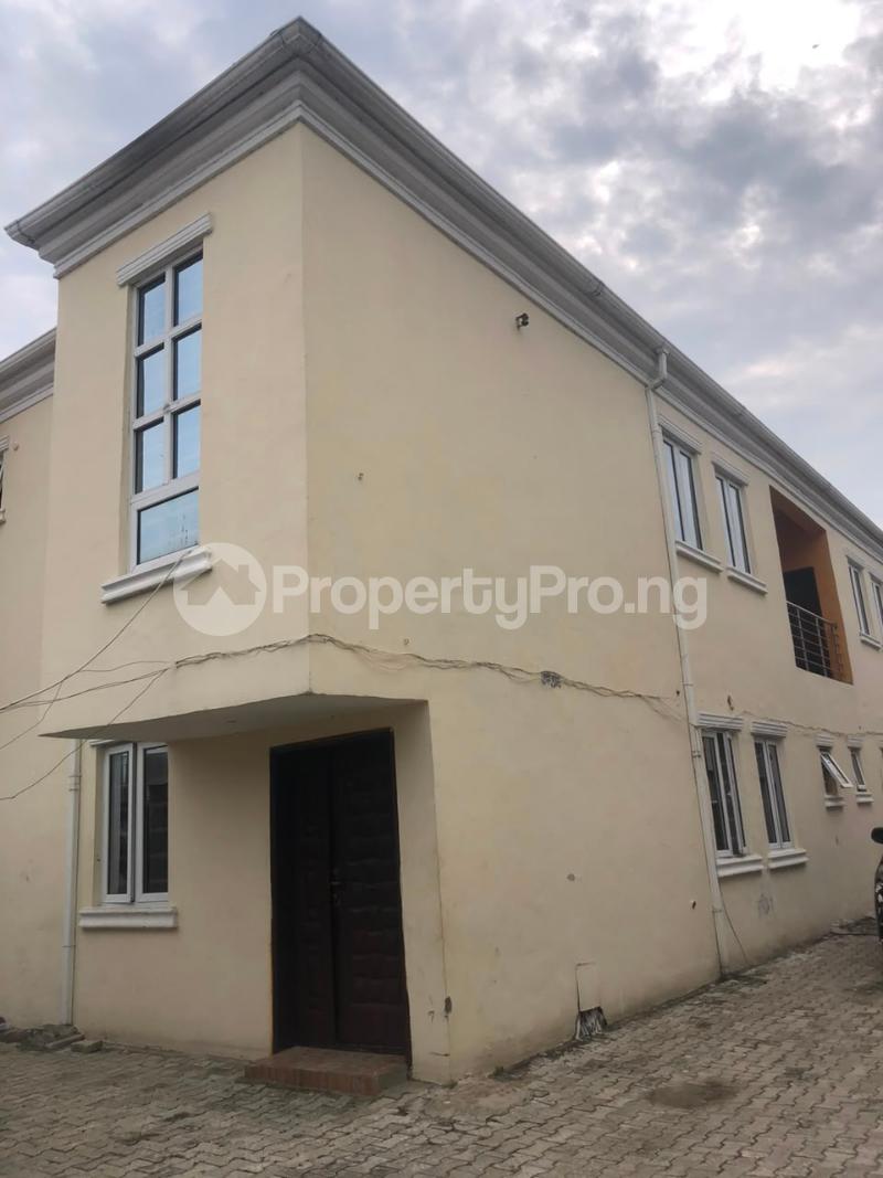 3 bedroom Flat / Apartment for rent Ologolo Lekki Lagos