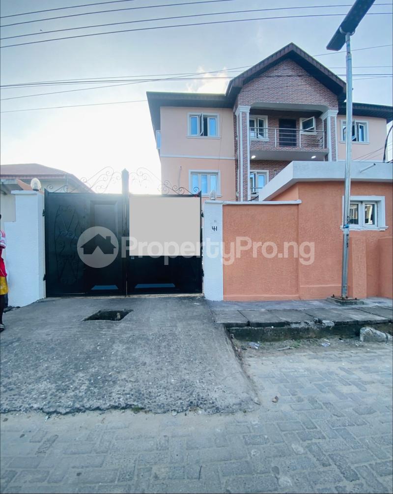 3 bedroom Flat / Apartment for rent Osapa london Lekki Lagos