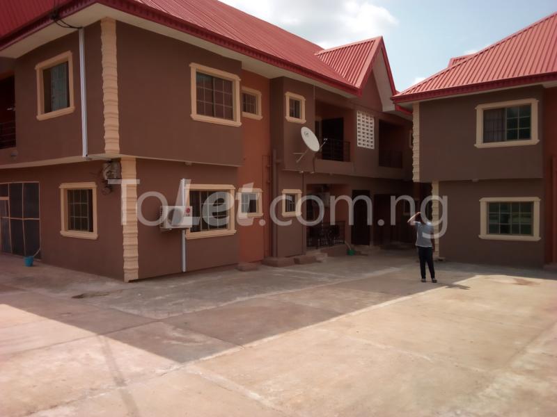 3 bedroom Flat / Apartment for rent Oloruntedo Estate, Elebu Area. Akala Express Ibadan Oyo - 0