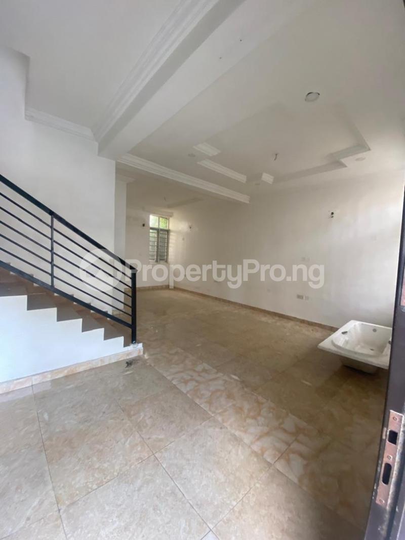 4 bedroom House for rent Gated Estate Off Oniru Market Road, ONIRU Victoria Island Lagos