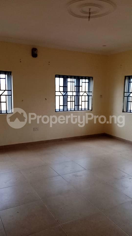 3 bedroom Flat / Apartment for rent Magboro Obafemi Owode Ogun