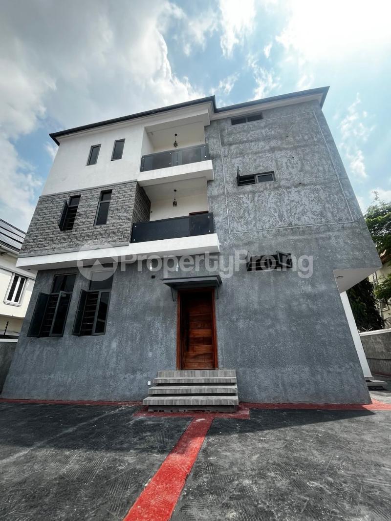 3 bedroom Flat / Apartment for rent Osapa london Lekki Lagos