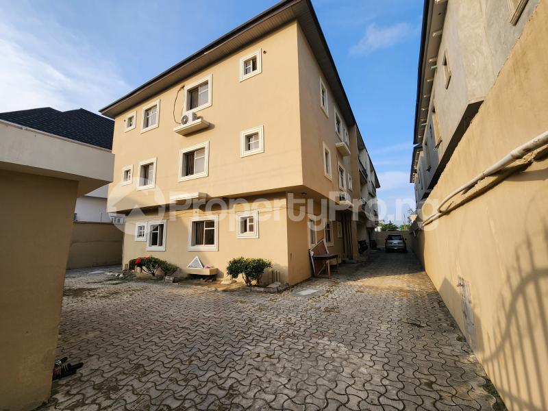 3 bedroom Flat / Apartment for rent Osapa london Lekki Lagos