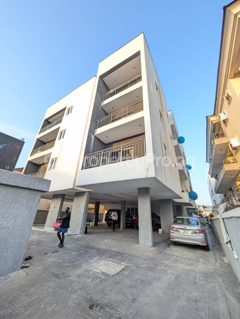 3 bedroom Flat / Apartment for sale chevron Lekki Lagos