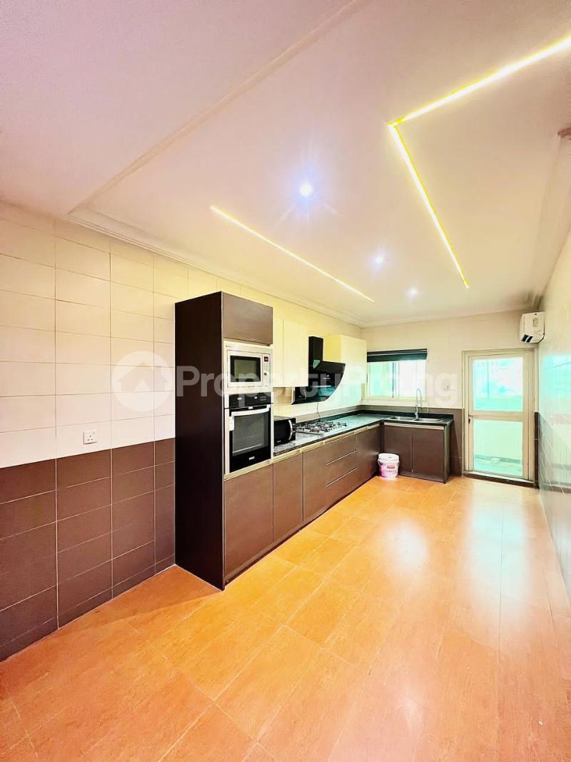 Flat / Apartment for sale ONIRU Victoria Island Lagos - 0