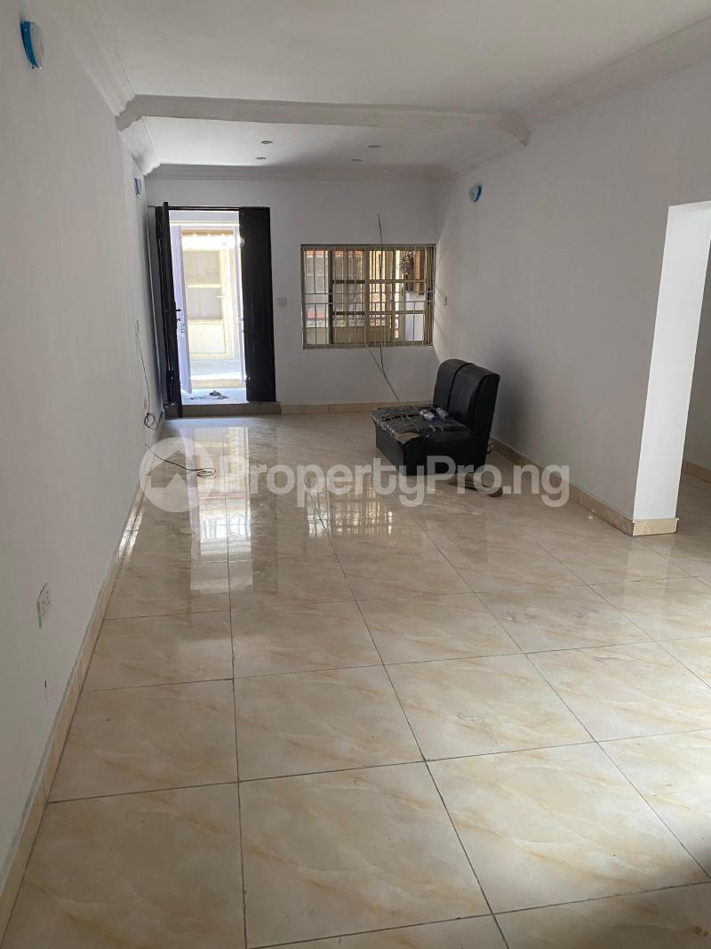 3 bedroom House for rent Unity Estate, Ago Palace Way Okota Ago palace Okota Lagos