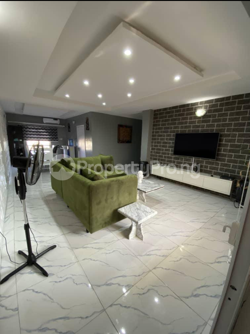 3 bedroom Flat / Apartment for rent By Meadow Hall Ikate Lekki Lagos