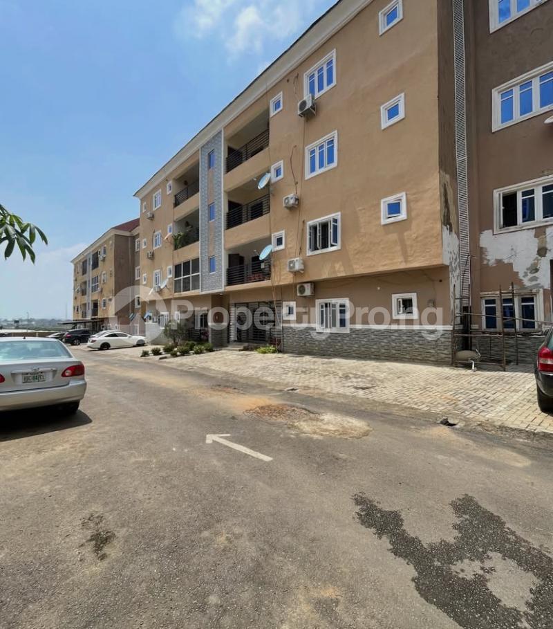 3 bedroom Flat / Apartment for rent Wuye Abuja
