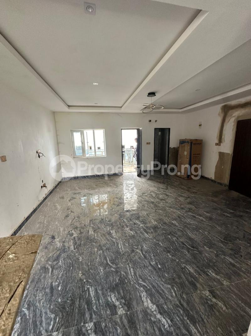 3 bedroom Flat / Apartment for sale Gaduwa Abuja