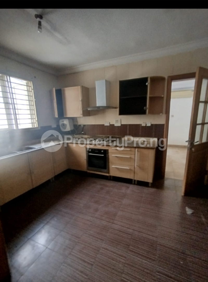 3 bedroom Flat / Apartment for rent Off Admiralty Road Lekki Phase 1 Lekki Lagos