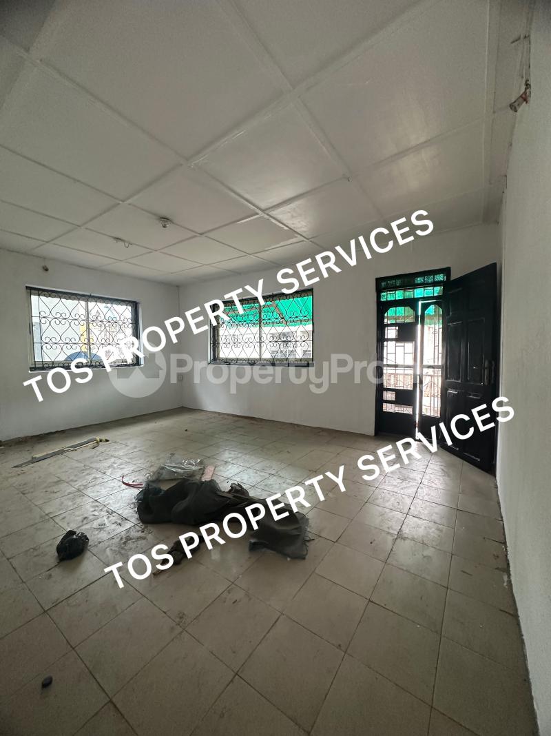 3 bedroom Flat / Apartment for rent Alagomeji Sabo, Yaba, Lagos Sabo Yaba Lagos