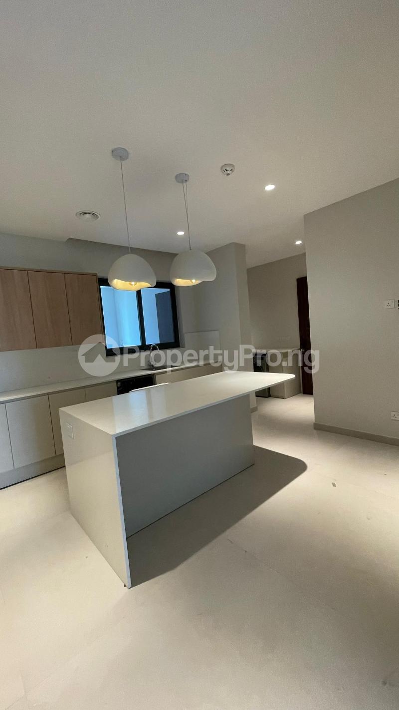 3 bedroom Flat / Apartment for sale Old Ikoyi Ikoyi Lagos