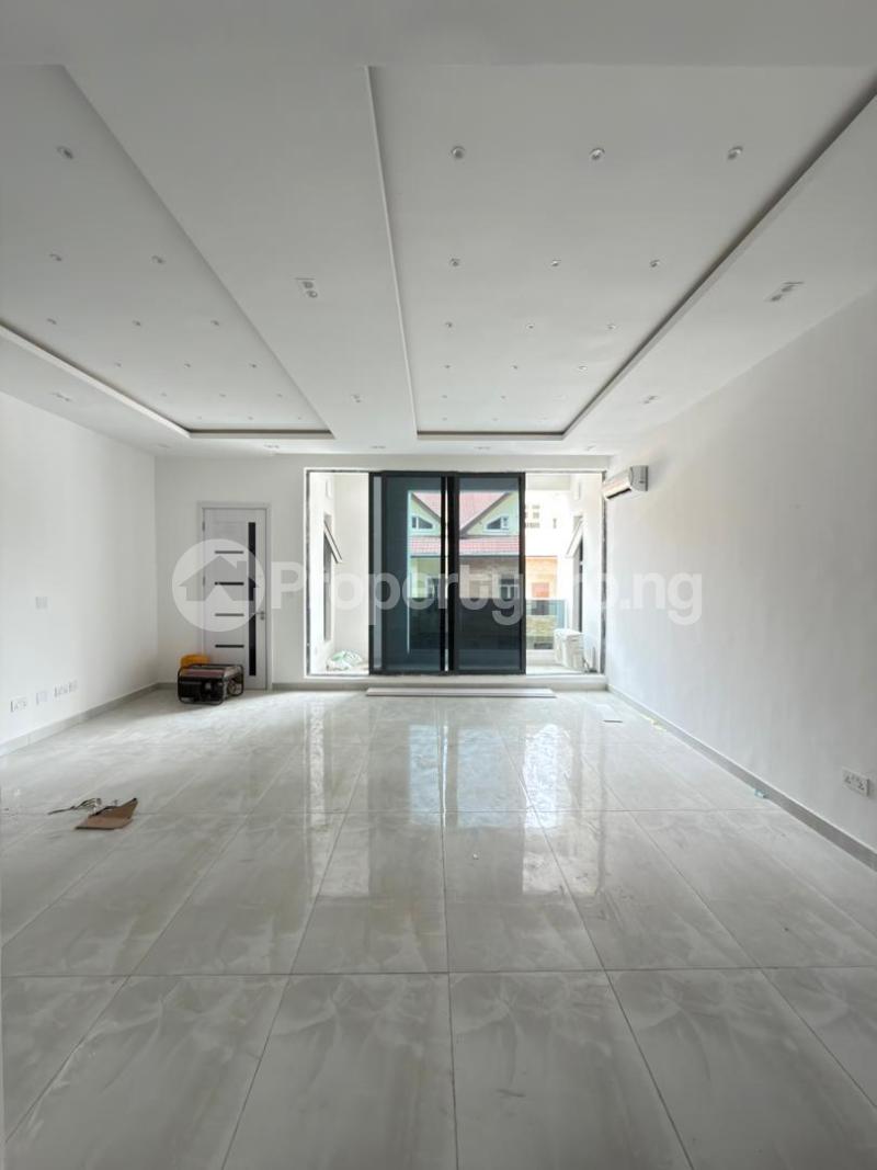 3 bedroom Flat / Apartment for rent Lekki Lagos