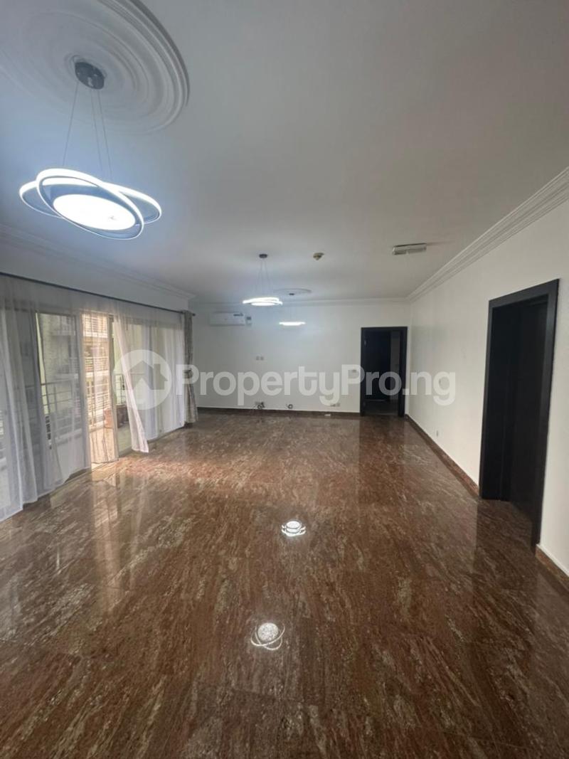 3 bedroom Flat / Apartment for rent ONIRU Victoria Island Lagos