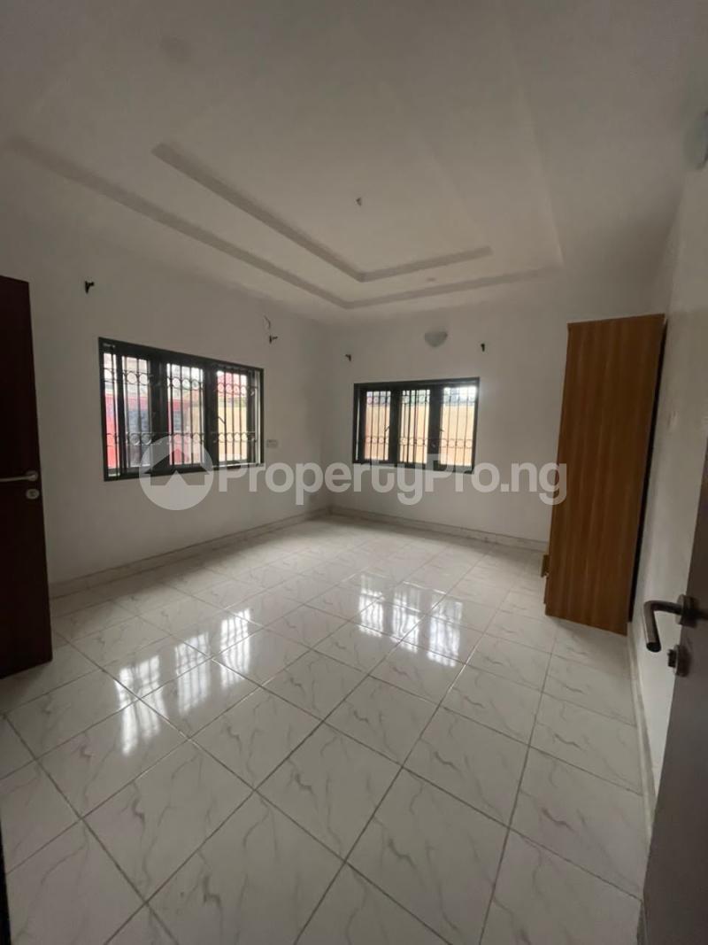 3 bedroom Flat / Apartment for rent Admiralty Road Lekki Lagos
