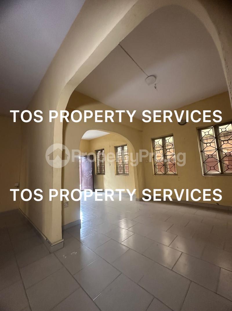 3 bedroom Commercial Property for rent By Herbert Macaulay Way, Sabo Alagomeji, Yaba Alagomeji Yaba Lagos