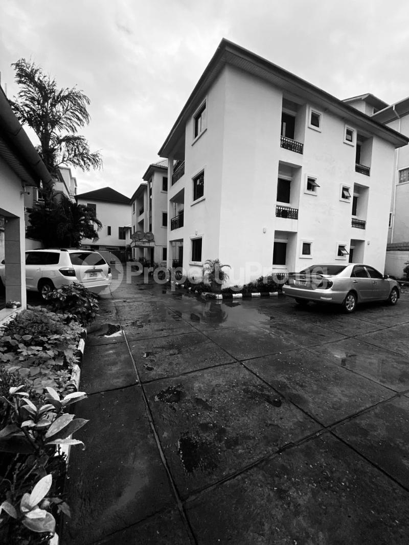 3 bedroom Flat / Apartment for rent Victoria Island Lagos