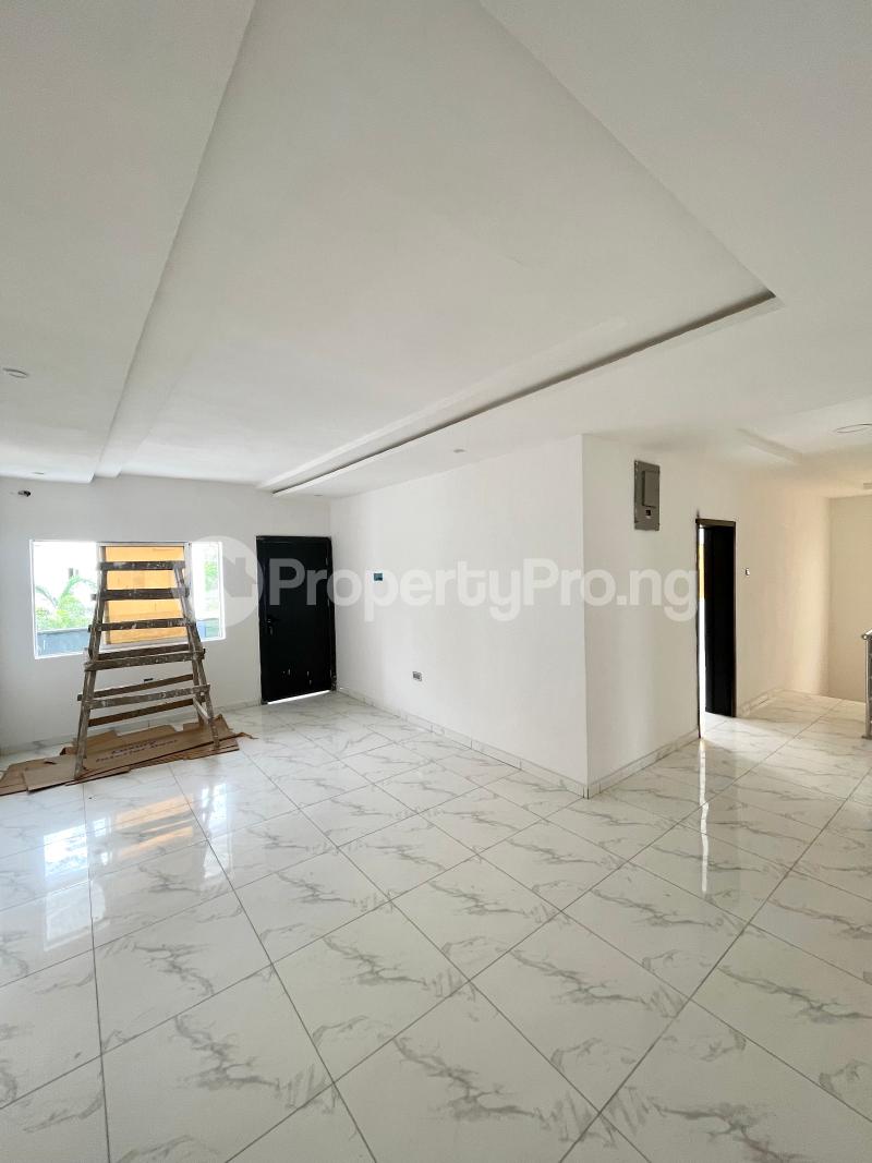 3 bedroom Flat / Apartment for rent Off Lekki-Epe Expressway Ajah Lagos