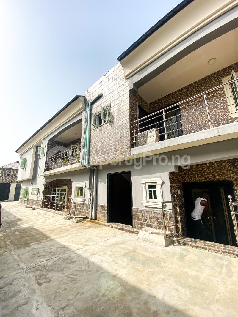 3 bedroom Flat / Apartment for rent Ologolo Lekki Lagos