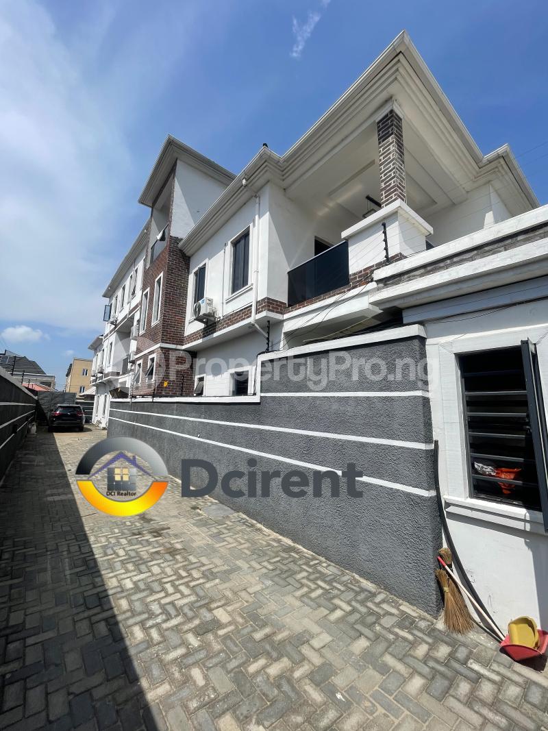 3 bedroom Flat / Apartment for rent Ologolo Lekki Lagos