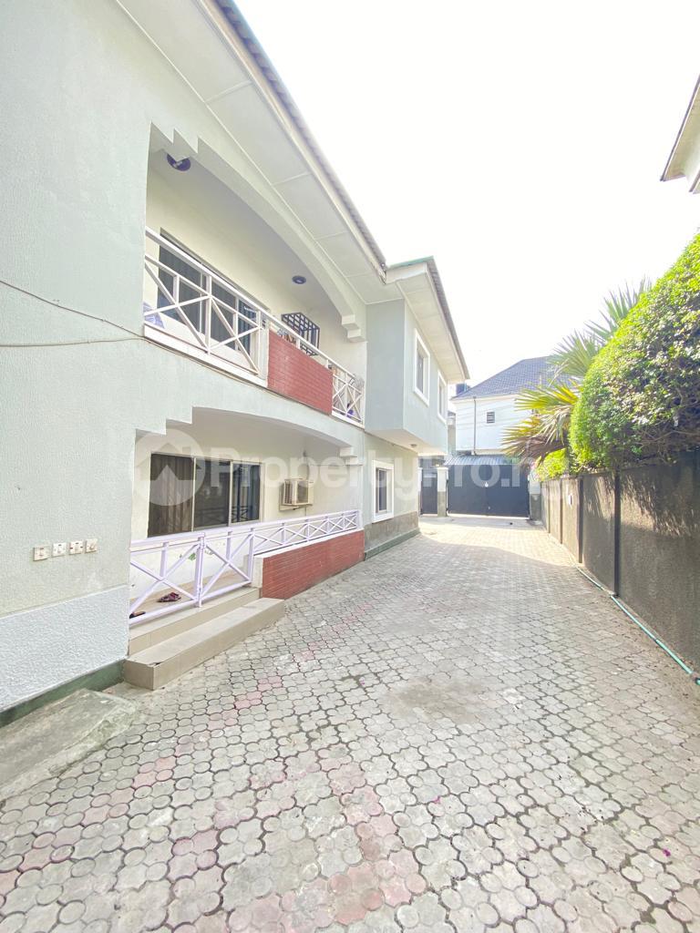 3 bedroom Flat / Apartment for rent Idado Lekki Lagos