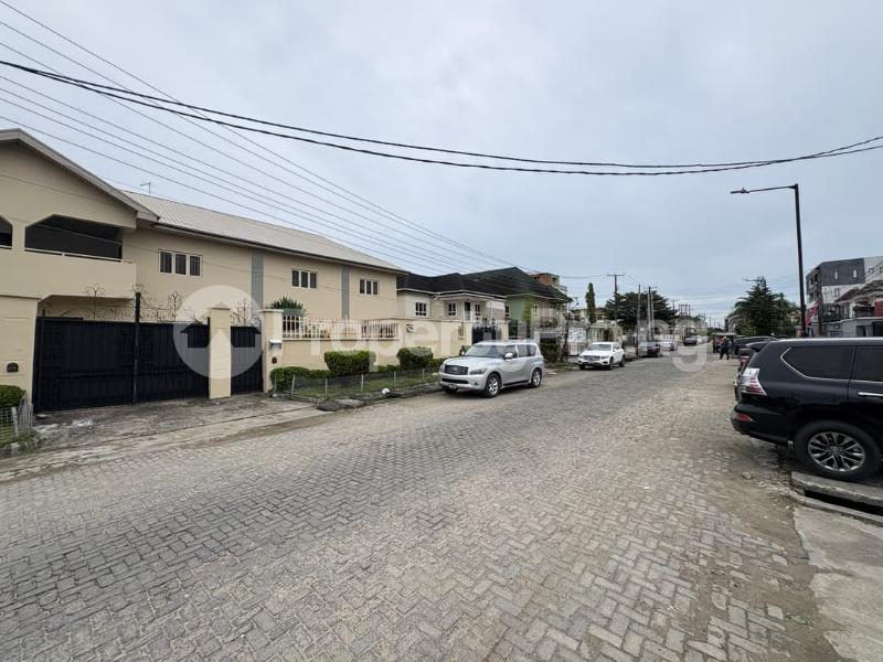 Flat / Apartment for rent Lekki Phase 1 Lekki Lagos